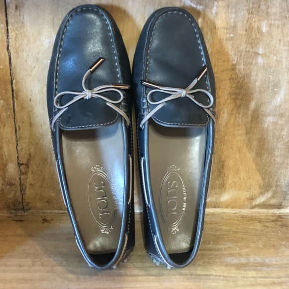 Tod's Gray Leather Loafers Driving Moccasins 38 Excellent Condition - Picture 1 of 8